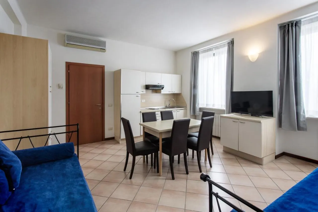 Residenza Cavour Aparthotel Parma