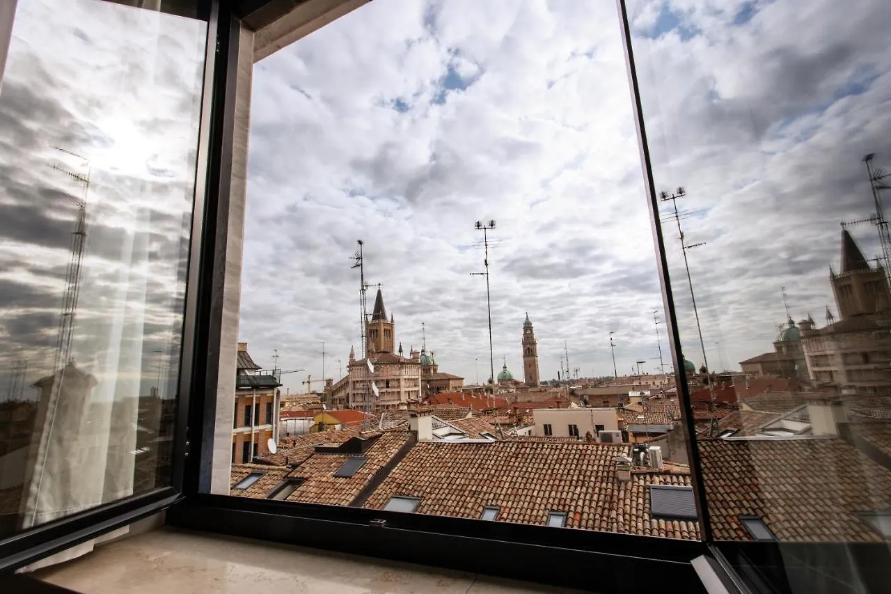 Residenza Cavour Aparthotel Parma 2*,  Italy