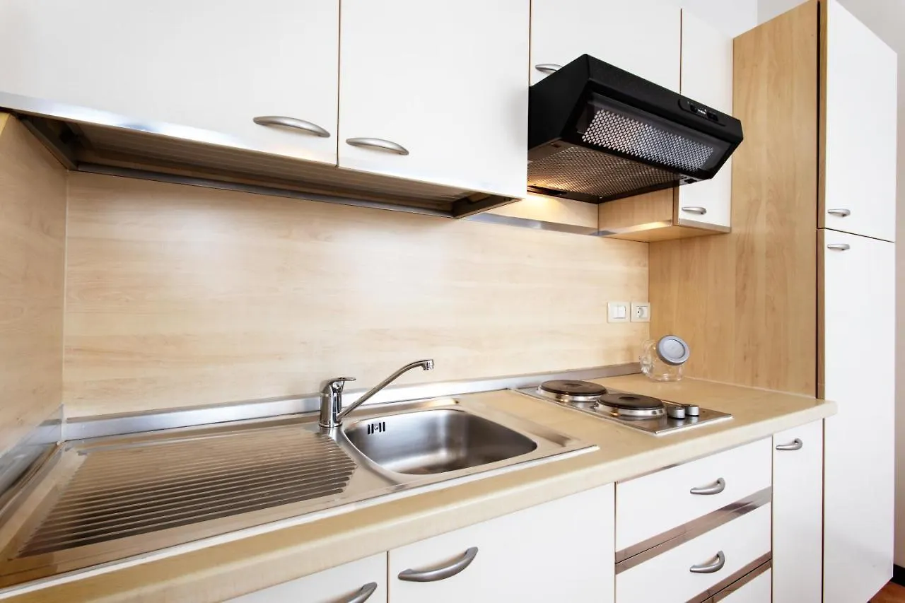Residenza Cavour Aparthotel Parma