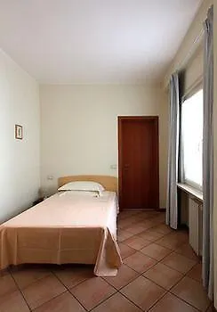 Residenza Cavour Aparthotel Parma